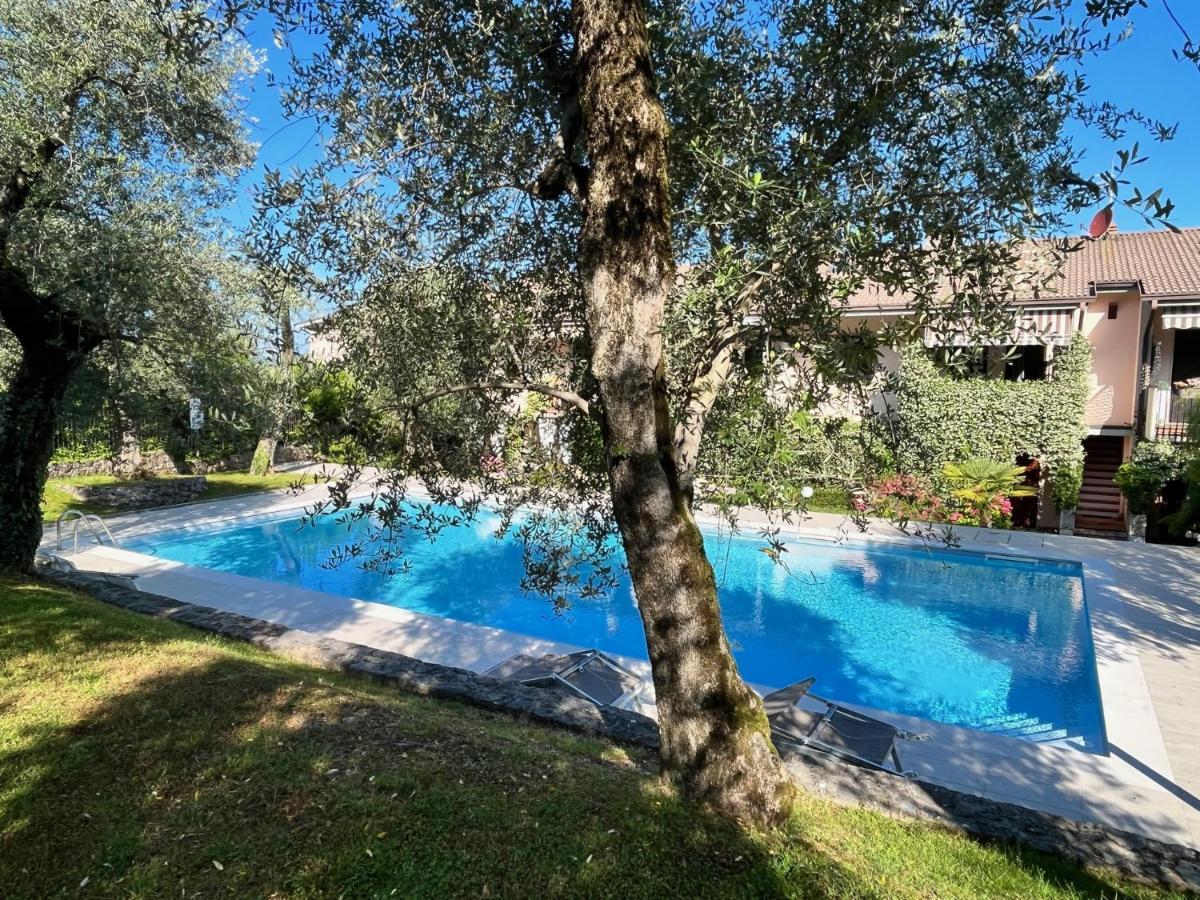 Residenza Riviera Degli Olivi Lägenhet Torri Del Benaco Exteriör bild