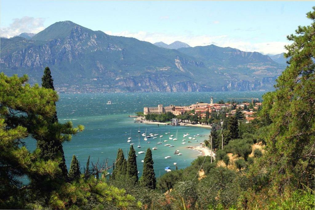 Residenza Riviera Degli Olivi Lägenhet Torri Del Benaco Exteriör bild