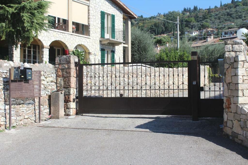 Residenza Riviera Degli Olivi Lägenhet Torri Del Benaco Exteriör bild