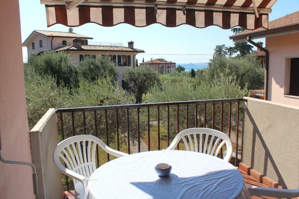 Residenza Riviera Degli Olivi Lägenhet Torri Del Benaco Exteriör bild